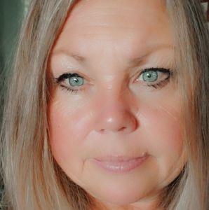 Meet your Posher, Sally